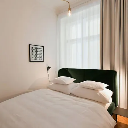 Apartmán Ocarljivo Mirno Stanovanje V Ljubljani *