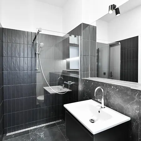 Ocarljivo Mirno Stanovanje V Ljubljani Apartmán